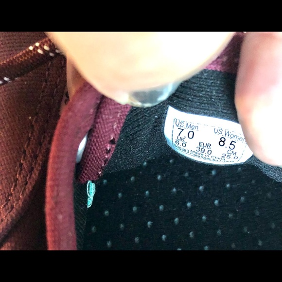 VANS WOMENS SNEAKERS SIZE 7 - Picture 8 of 8